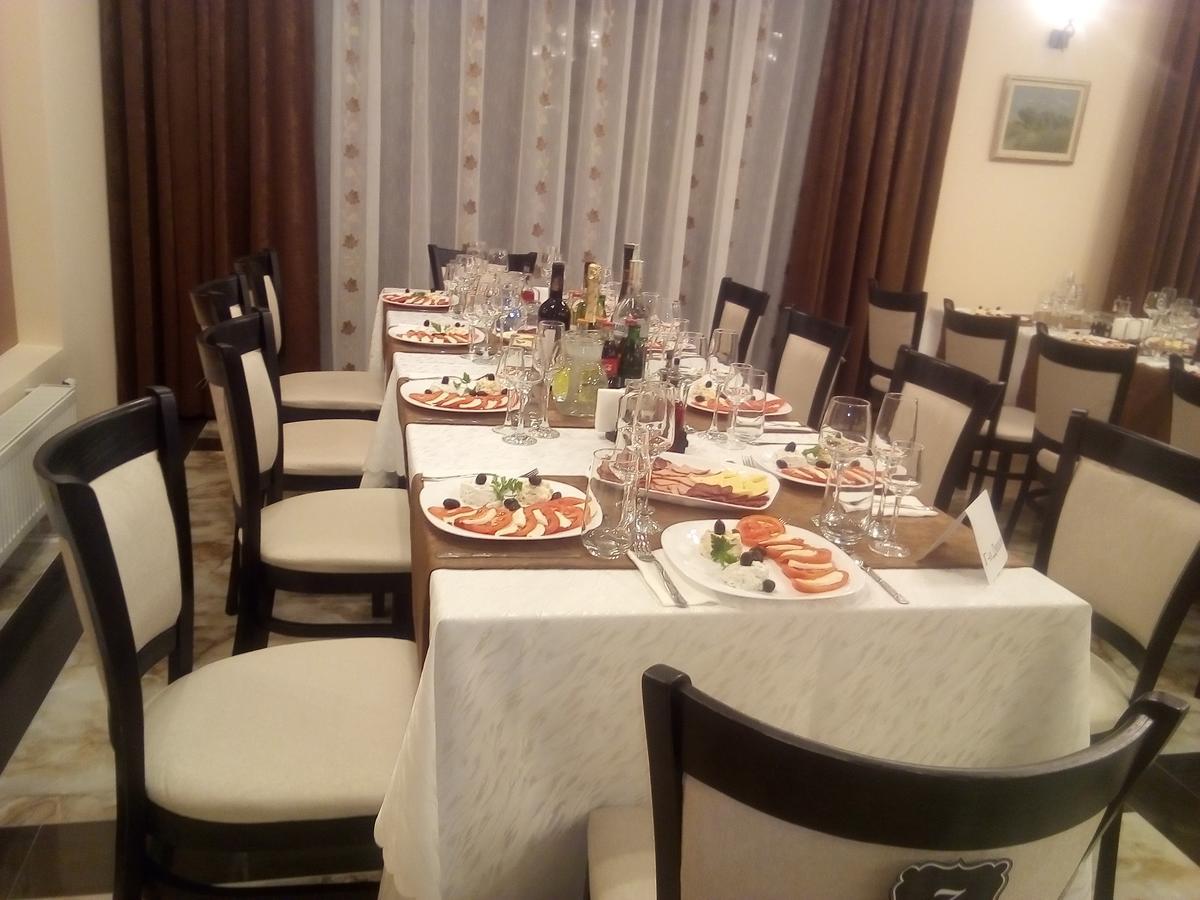Park-Hotel Yambol Bagian luar foto